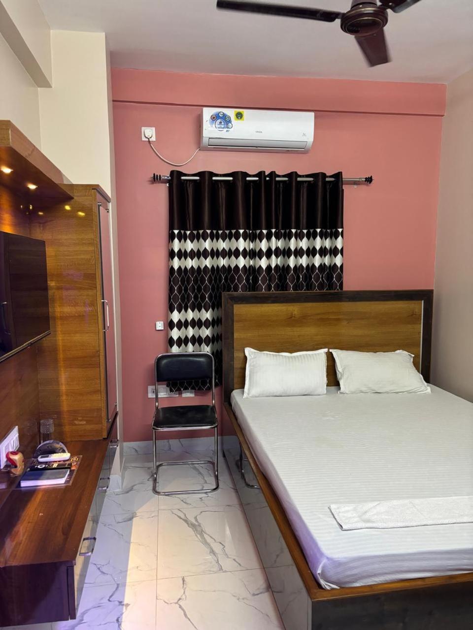 Garden Guest House Near Rene Tower Ruby General Hospital Kalkutta Exterior foto