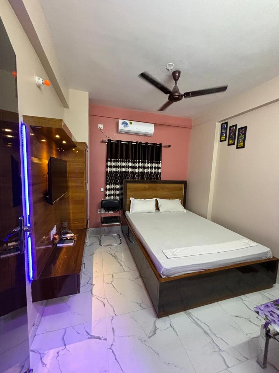 Garden Guest House Near Rene Tower Ruby General Hospital Kalkutta Exterior foto